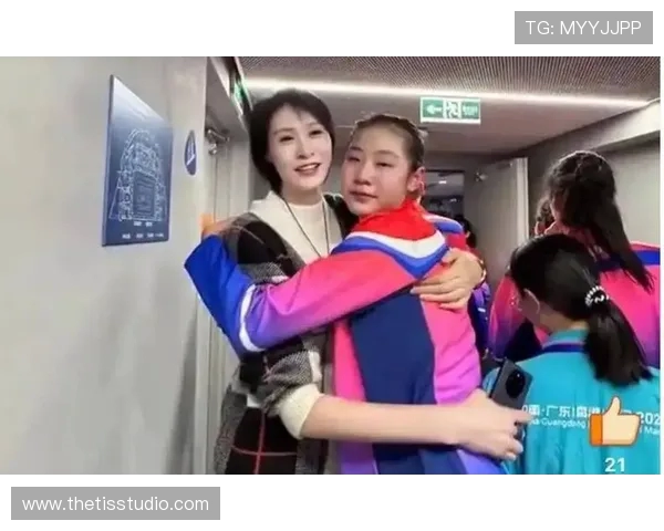 泪洒赛场!王奥芊扑向赵蕊蕊哽咽,上海队新星演绎女排精神传承(2) 泪洒赛场!王奥芊扑向赵蕊蕊哽咽,上海队新星演绎女排精神传承(2)